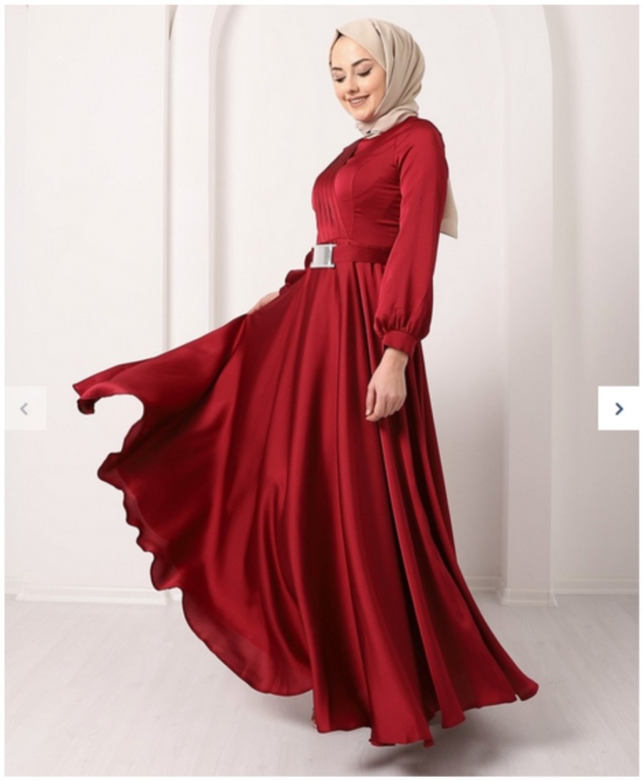 baju merah cocok dengan jilbab warna apa